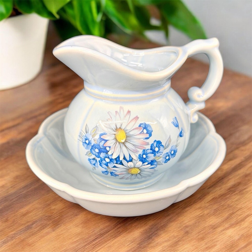 Vintage McCoy USA Blue Daisy Floral Pitcher & Basin Wash Bowl. Mid Century 1970s